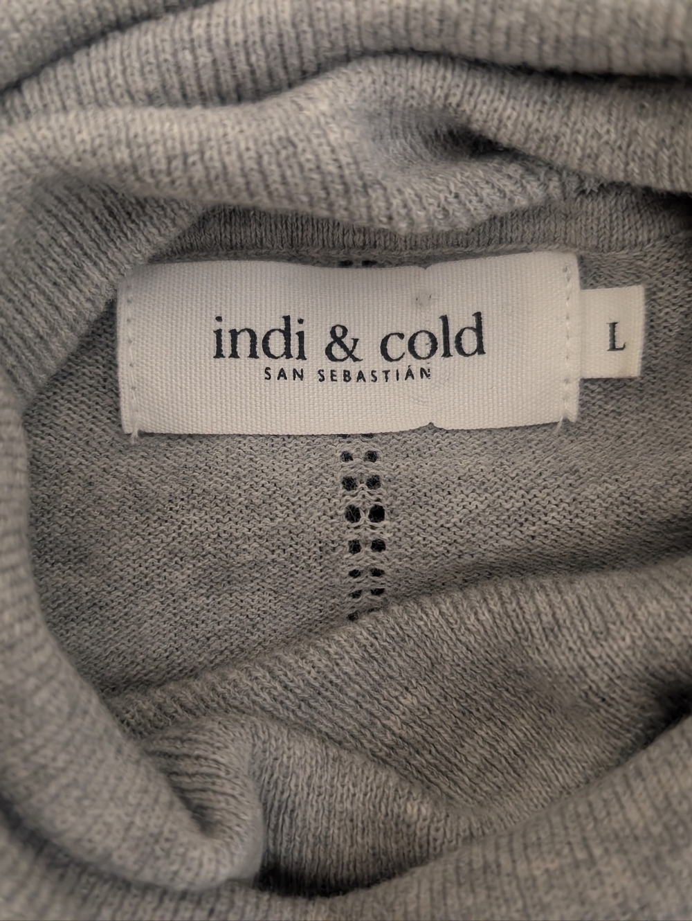 Indi & Cold Grey Cotton Cashmere Turtleneck Sweater Eyelet Detail Old Money L - Picture 8 of 8